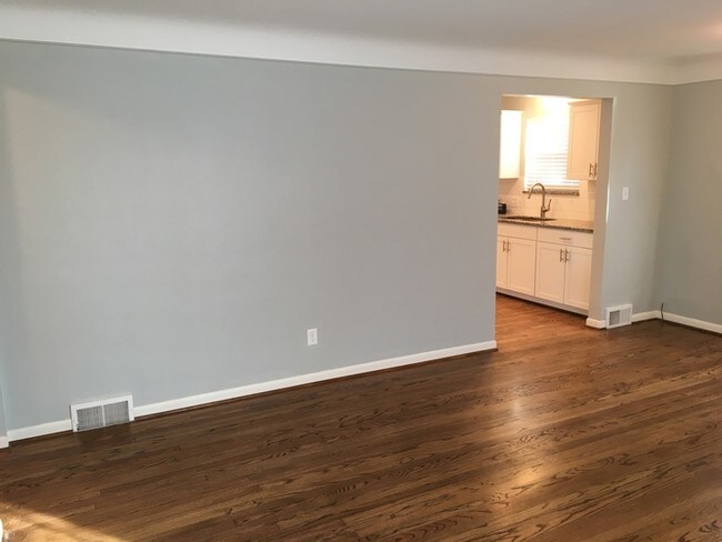 Building Photo - Totally Remodeled Home Available for Rent