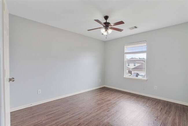 Building Photo - 6324 Austinville Dr