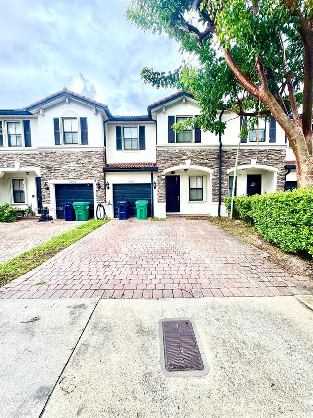 Primary Photo - 4260 SW 164th Ct