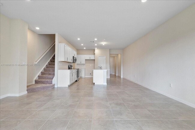 Building Photo - 2108 Appleton Cir N