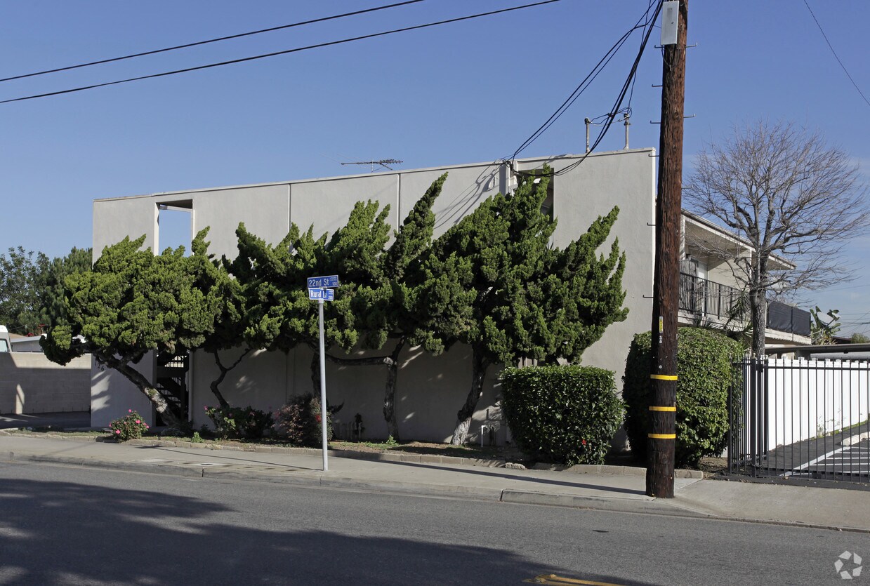 Building Photo - 126 22nd St