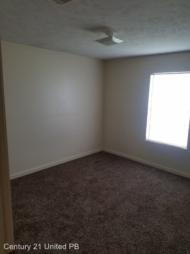 Building Photo - 6720 Dollarway Rd