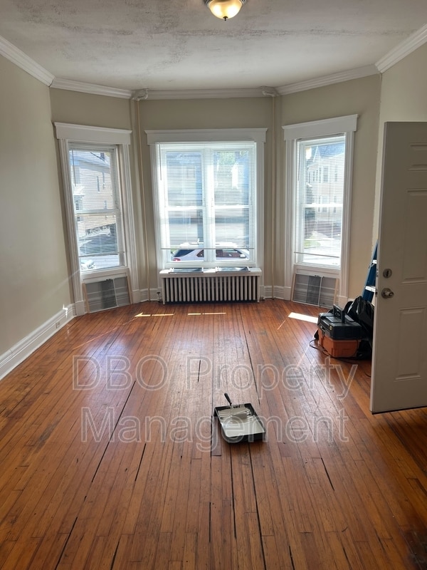 Building Photo - 273 Western Ave