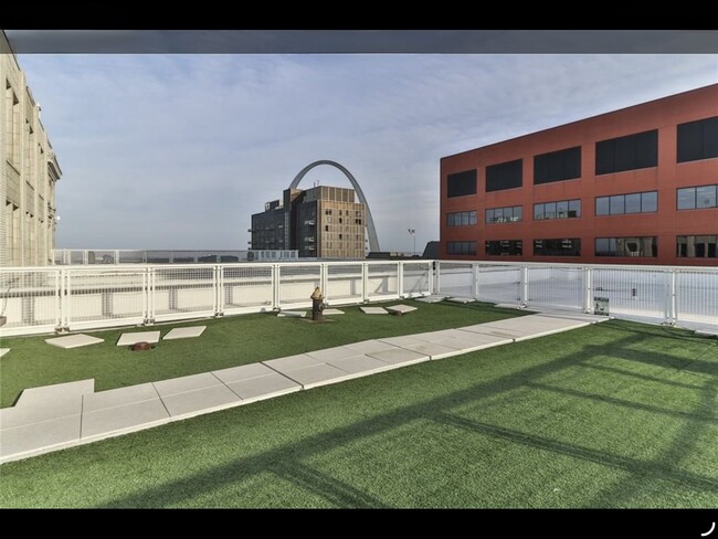 Foto del edificio - 314 N Broadway