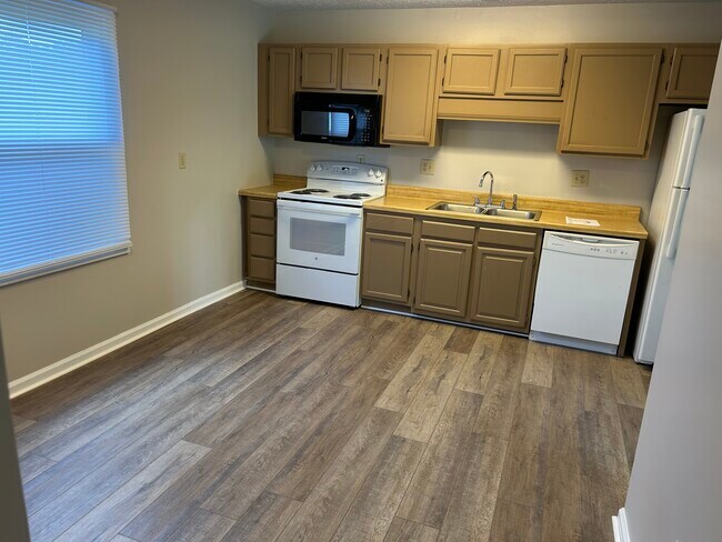 Cocina - 420 Village Ln