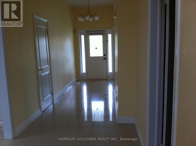 Photo du bâtiment - 853 Huntingwood Dr