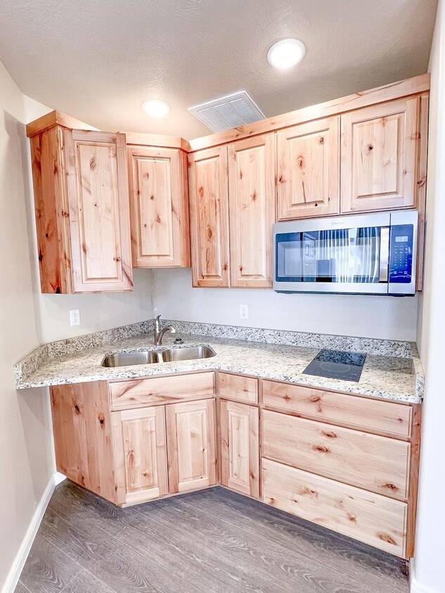Building Photo - Unit S130 Utilities Included - studio apartment in Hildale