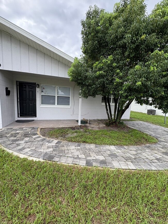 Renovated 3 bedroom house in the heart of ... - Renovated 3 bedroom house in the heart of ...