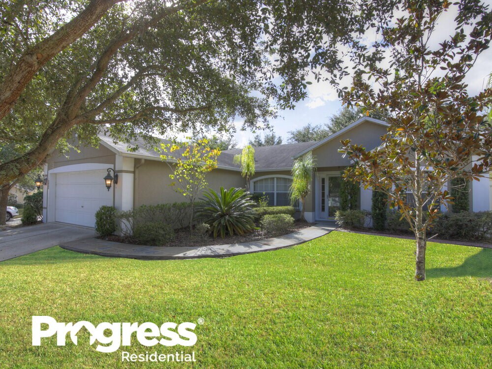 605 Cherry Laurel St, Minneola, FL 34715 House for Rent in Minneola