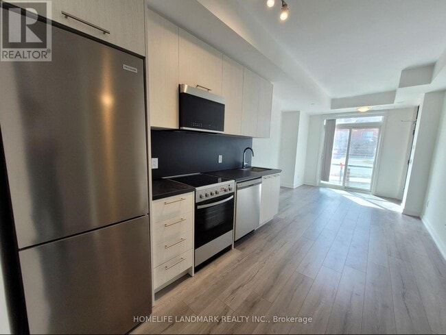 Building Photo - 268-268 Finch Ave E