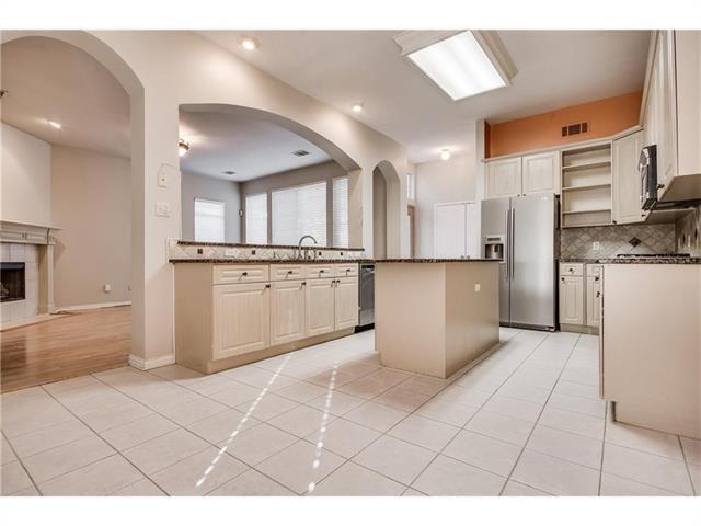 Building Photo - 8436 Gateway Dr