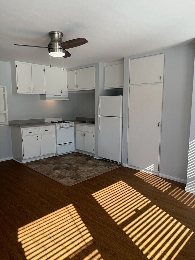 Building Photo - 272 Landis Ave