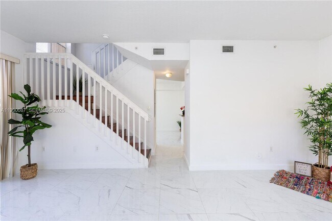 Foto del edificio - 1009 SW 144th Ave