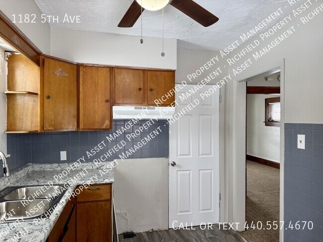 Foto del edificio - 1182 5th Ave