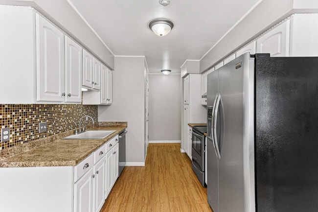 Building Photo - 1891 Vine Way Dr