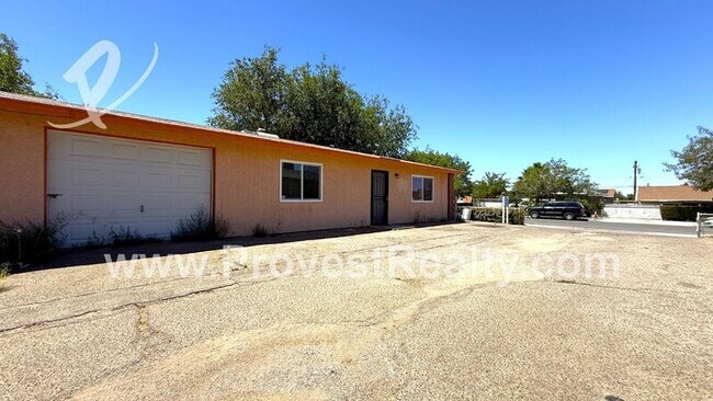 Foto del edificio - 16397 Spruce St
