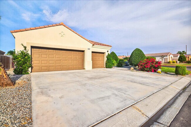 Foto del edificio - 42217 Whisper Rock St
