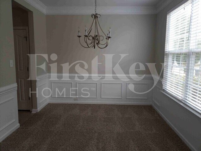Building Photo - 1415 Paulonia Way