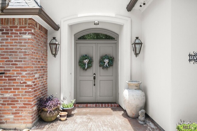 Building Photo - 19537 S Harrells Ferry Rd