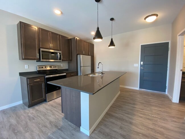 Building Photo - Brand New Apartments & Clubhouse!