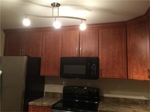 Building Photo - 7260 Woodmont Ter