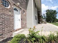 Building Photo - 702 N Sherman St