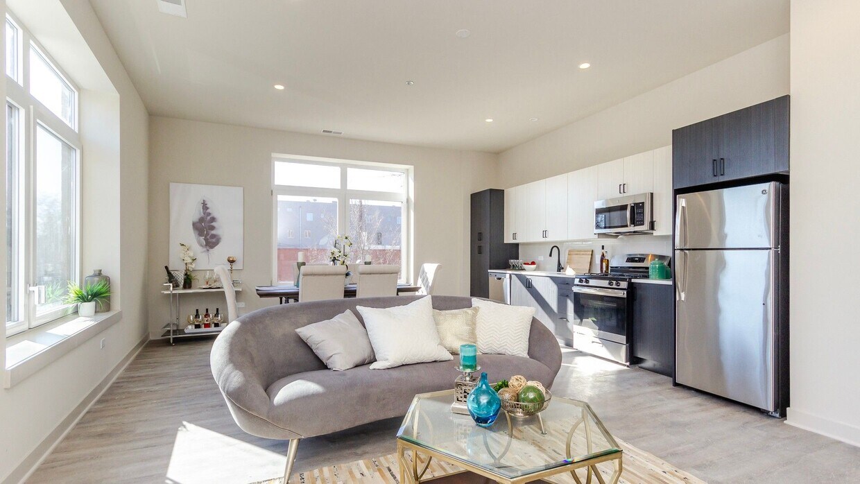 Foto principal - 4906 N Clark St, Chicago, IL, 60640 #218