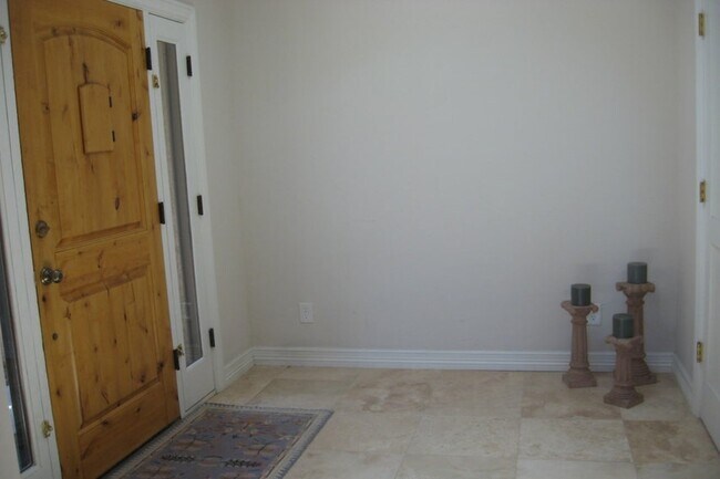 Building Photo - 4450 E Camelback Rd