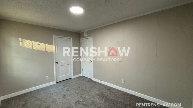 Building Photo - 1911 Quinn Ave