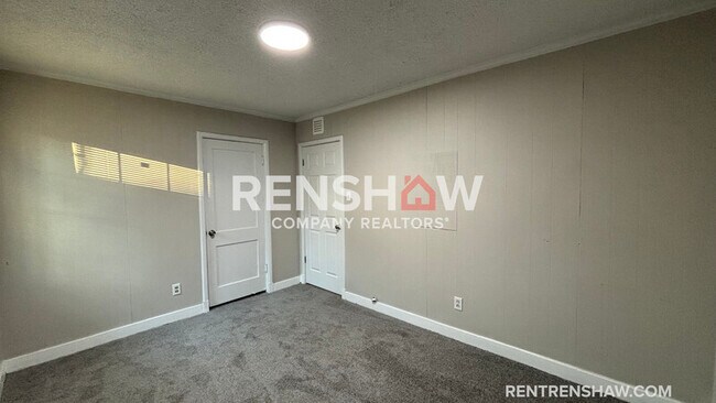 Foto del edificio - 1911 Quinn Ave