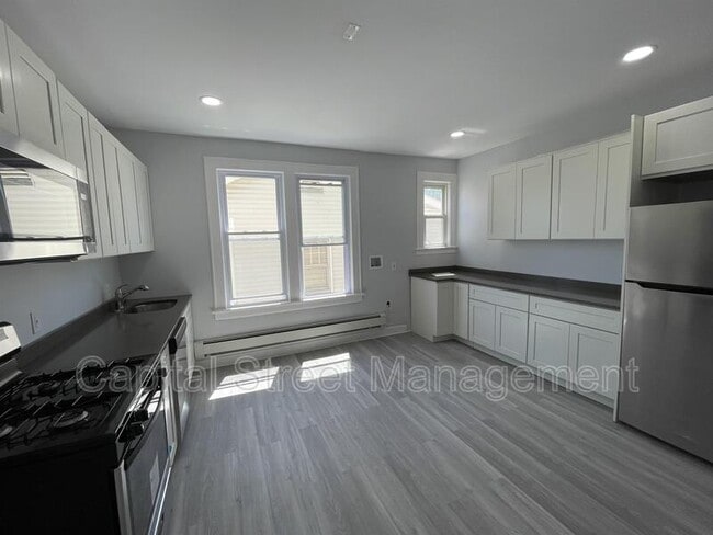 Photo - 431 Abington Ave Apartment