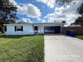 Building Photo - 1718 Palmer Ln