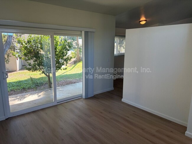 Interior Photo - Six Hundred Park Avenue