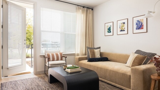 Building Photo - 11701 Dionda Ln