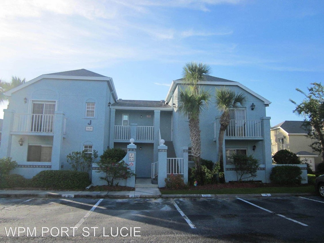 Primary Photo - 1626 SE Green Acres Cir