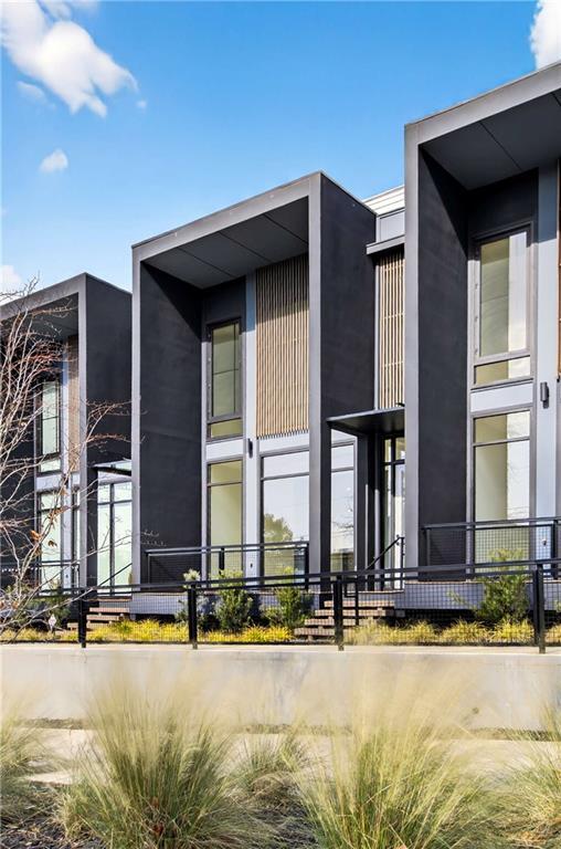 Foto del edificio - 816 Berne St SE