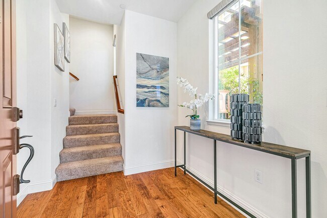 Foto del edificio - 4567 Huntington Ln