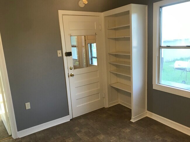 Foto del edificio - 1814 Buck St