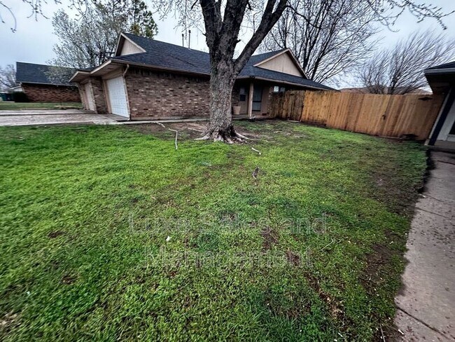 Foto del edificio - 8308 NW 8th St