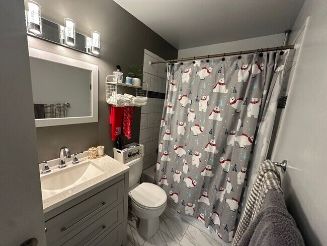 Foto del edificio - 250 Devere Way