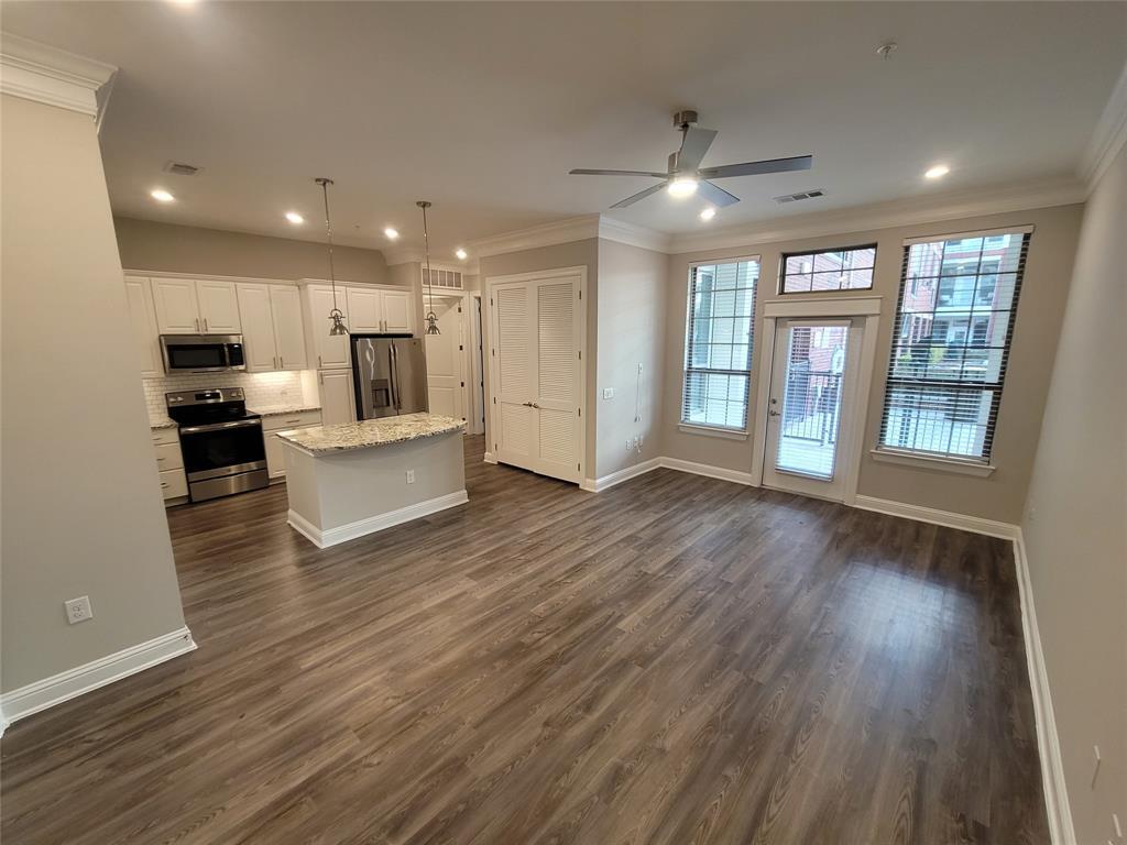 Foto principal - 2111 Austin St