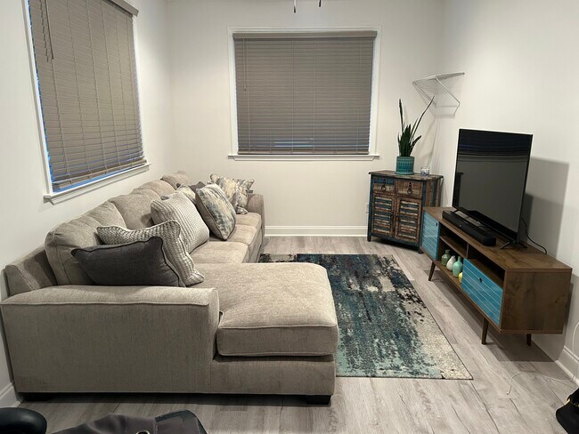 Foto del edificio - 746 Cartwright Dr