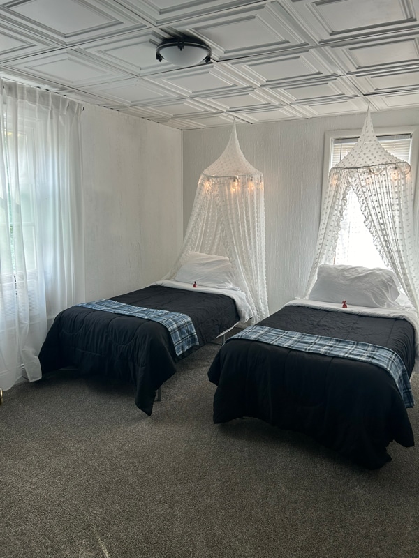 Building Photo - 232 McLane Ave