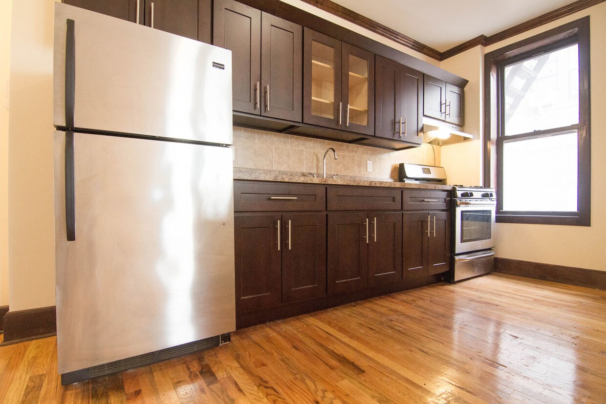Foto principal - 618 E 21st St