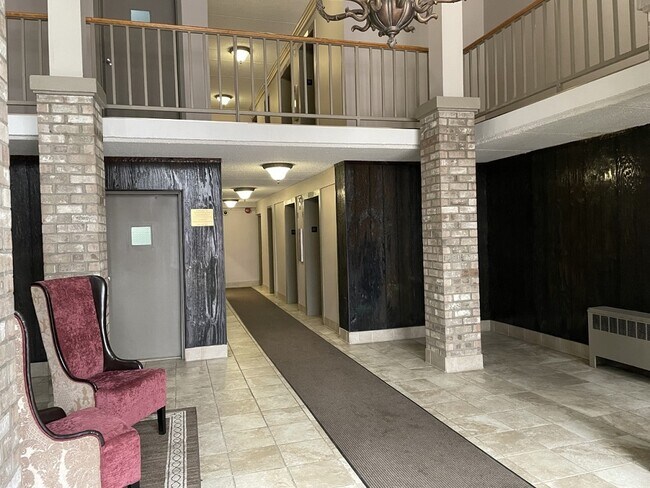 Lobby - 687 Bronx River Rd