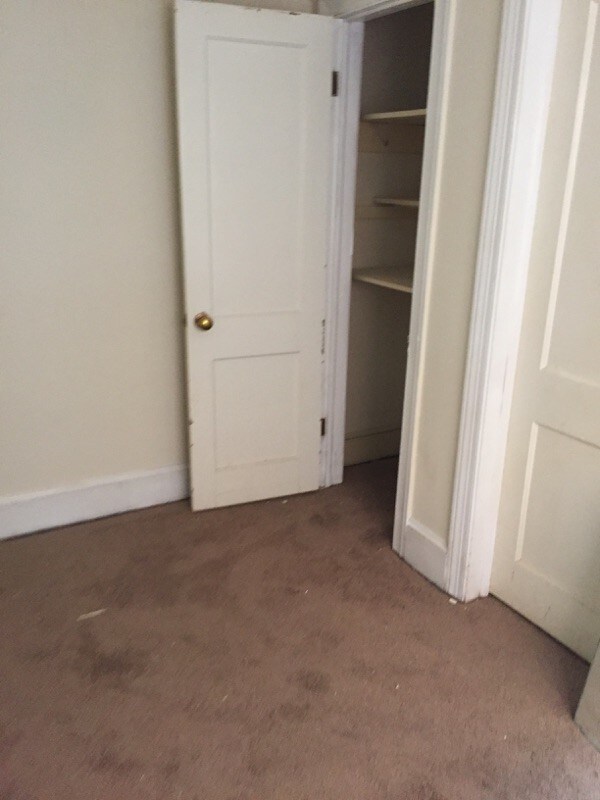 Building Photo - 318 N Royal Ave