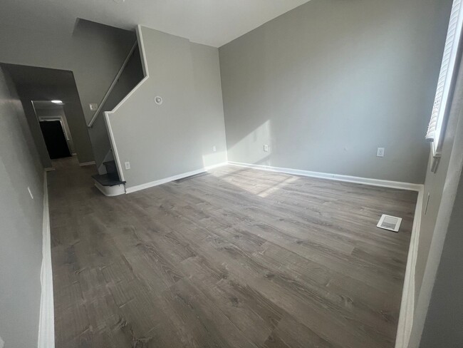 Foto del edificio - New 2 Bed/2Bath Home near Bergen Square in...