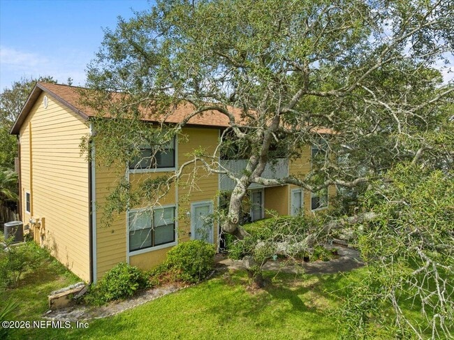 Building Photo - 105 Rio Del Mar St
