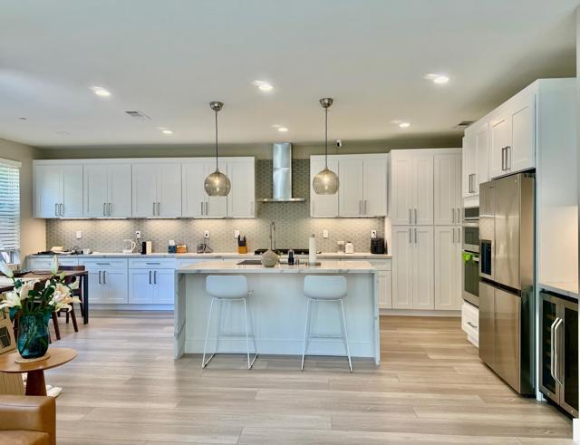 Foto principal - 15855 Babcock St