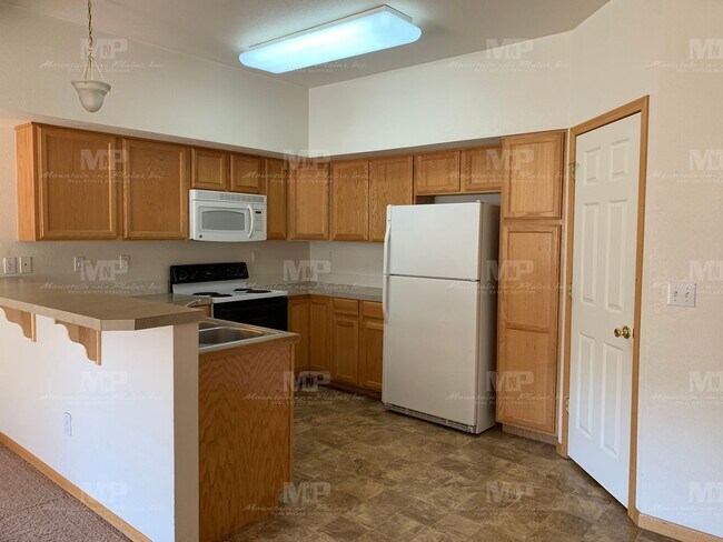 Foto del edificio - 3945 Landings Dr